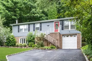 76 Valley View Dr, Rockaway Township, NJ 07866 - Photo 2