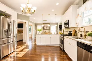 52 Hollywood Ave, Hillside, NJ 07205 - Photo 2