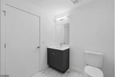 566 Springfield Ave #303, Newark, NJ 07103 - Photo 4