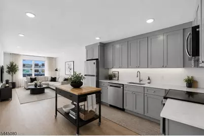 566 Springfield Ave #303, Newark, NJ 07103 - Photo 2