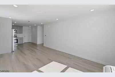 566 Springfield Ave #304, Newark, NJ 07103 - Photo 8
