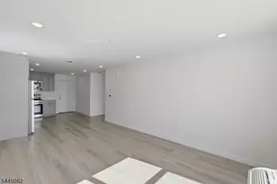 566 Springfield Ave, Newark, NJ 07103 - Photo 8