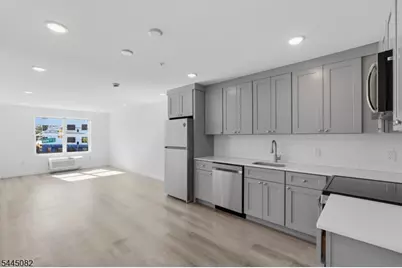 566 Springfield Ave #304, Newark, NJ 07103 - Photo 1