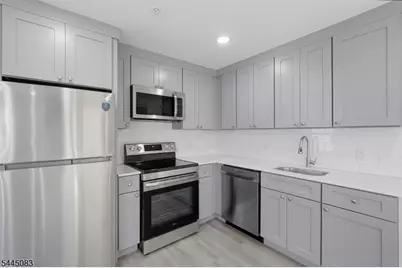 566 Springfield Ave #305, Newark, NJ 07103 - Photo 10