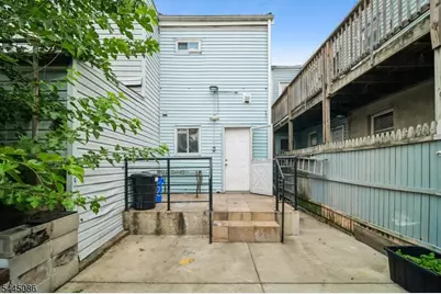 222 Astor St, Newark, NJ 07114 - Photo 18