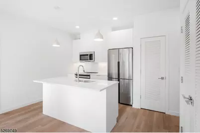 25 Freeway Dr #203, East Orange, NJ 07018 - Photo 8