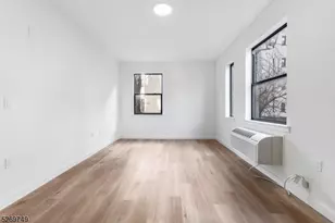 25 Freeway Dr, East Orange, NJ 07018 - Photo 16