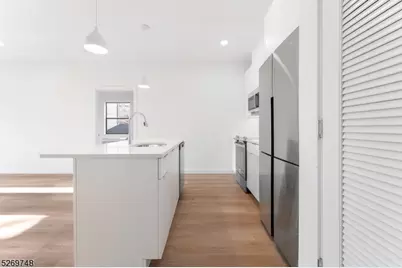 25 Freeway Dr #506, East Orange, NJ 07018 - Photo 6