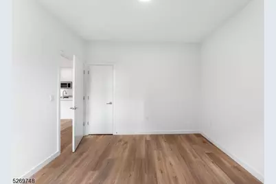 25 Freeway Dr #506, East Orange, NJ 07018 - Photo 16