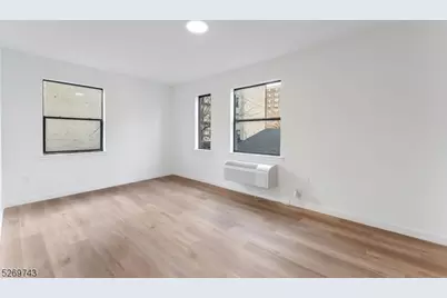 25 Freeway Dr #501, East Orange, NJ 07018 - Photo 14