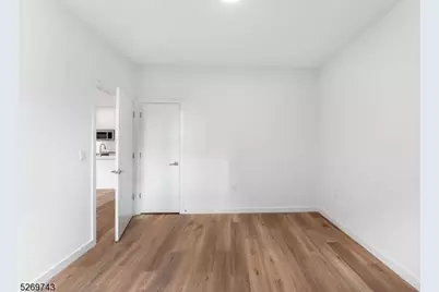 25 Freeway Dr #501, East Orange, NJ 07018 - Photo 16