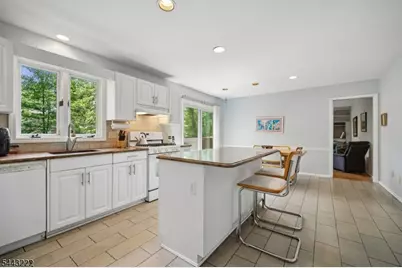 12 Arbor Ct, Livingston, NJ 07039 - Photo 12