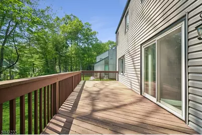 12 Arbor Ct, Livingston, NJ 07039 - Photo 34