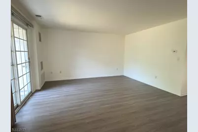 149 Mockingbird Ct #149, Readington, NJ 08887 - Photo 4