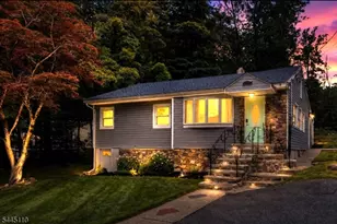 122 W Lake Shore Dr, Rockaway Township, NJ 07866 - Photo 2