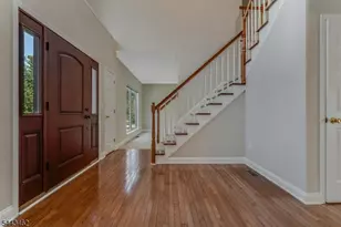 21 Benjamin Dr, Franklin Township, NJ 07882 - Photo 2