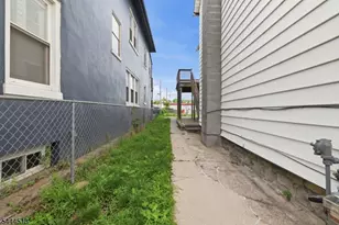 283 Mercer St, Phillipsburg, NJ 08865 - Photo 4