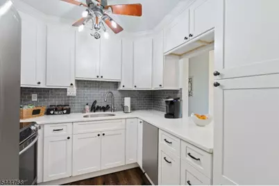 114 Federal Hill Rd, Pompton Lakes, NJ 07442 - Photo 2