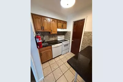 8 Sewall Ave, Clifton, NJ 07011 - Photo 4