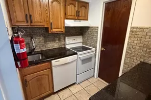 8 Sewall Ave, Clifton, NJ 07011 - Photo 4