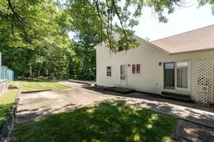 206 Mountain Pkwy, Green Brook Township, NJ 08812 - Photo 22