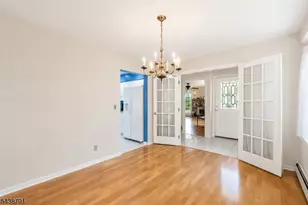 206 Mountain Pkwy, Green Brook Township, NJ 08812 - Photo 6