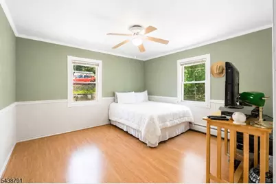 206 Mountain Pkwy, Green Brook Township, NJ 08812 - Photo 10
