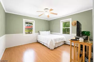 206 Mountain Pkwy, Green Brook Township, NJ 08812 - Photo 10