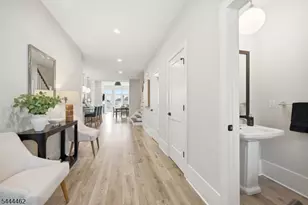17 Cypress Ln, Cedar Grove, NJ 07009 - Photo 4