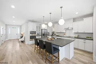 17 Cypress Ln, Cedar Grove, NJ 07009 - Photo 8