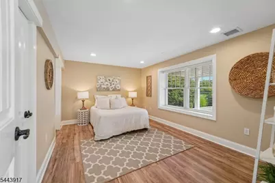 1050 Pines Lake Dr, Wayne, NJ 07470 - Photo 30
