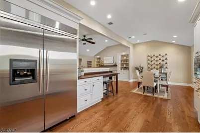 1050 Pines Lake Dr, Wayne, NJ 07470 - Photo 14