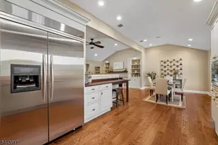 1050 Pines Lake Dr, Wayne, NJ 07470 - Photo 14
