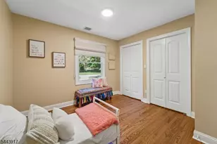 1050 Pines Lake Dr, Wayne, NJ 07470 - Photo 22