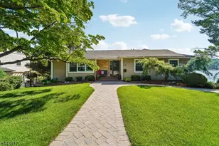 1050 Pines Lake Dr, Wayne, NJ 07470 - Photo 34