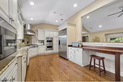 1050 Pines Lake Dr, Wayne, NJ 07470 - Photo 12