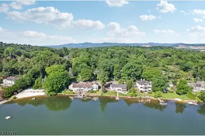 1050 Pines Lake Dr, Wayne, NJ 07470 - Photo 48