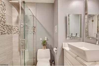 162 Coppertree Ct, Edison, NJ 08820 - Photo 26