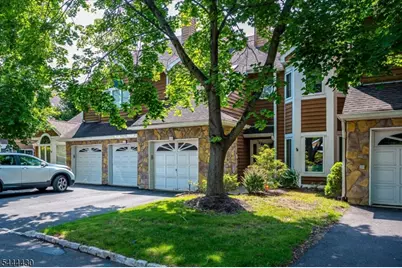 162 Coppertree Ct, Edison, NJ 08820 - Photo 38