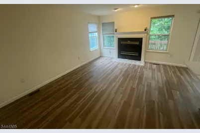 67 Gannett Ct, Wayne, NJ 07470 - Photo 8