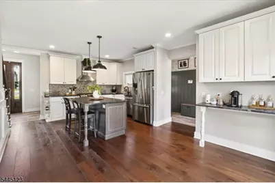 7 Cosma Pl, Mendham, NJ 07945 - Photo 8