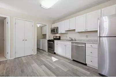 4422 Bloomingdale Dr, Hillsborough Township, NJ 08844 - Photo 10