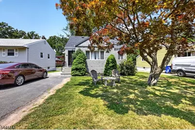 93 Gaywood Ave, Woodbridge Township, NJ 07067 - Photo 4