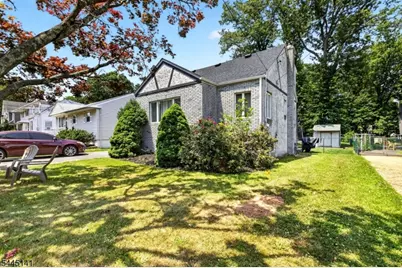 93 Gaywood Ave, Woodbridge Township, NJ 07067 - Photo 2