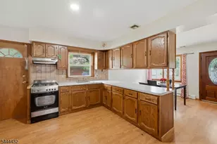 328 W Inman Ave, Rahway, NJ 07065 - Photo 8