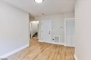 152 N Clinton St, East Orange, NJ 07017 - Photo 34