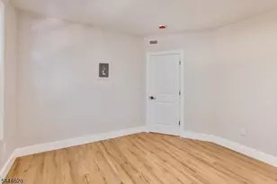 152 N Clinton St, East Orange, NJ 07017 - Photo 38