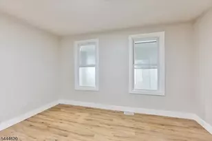 152 N Clinton St, East Orange, NJ 07017 - Photo 18