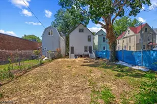 152 N Clinton St, East Orange, NJ 07017 - Photo 4