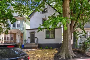 152 N Clinton St, East Orange, NJ 07017 - Photo 1